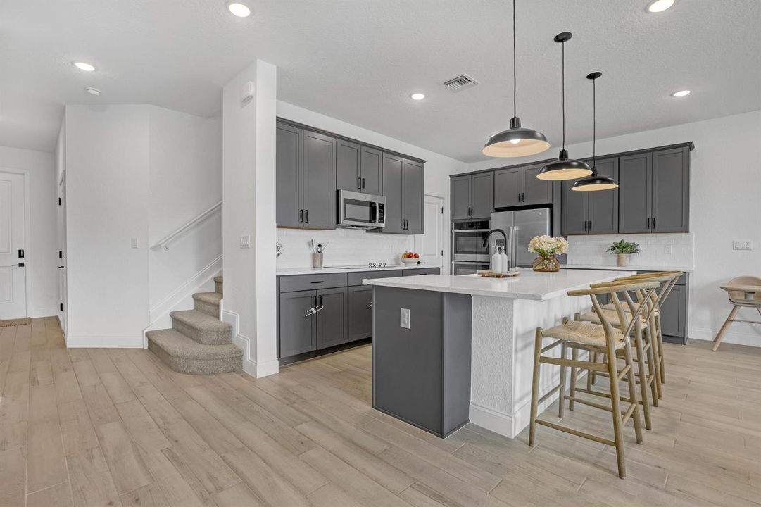 137 SE Birch (11)