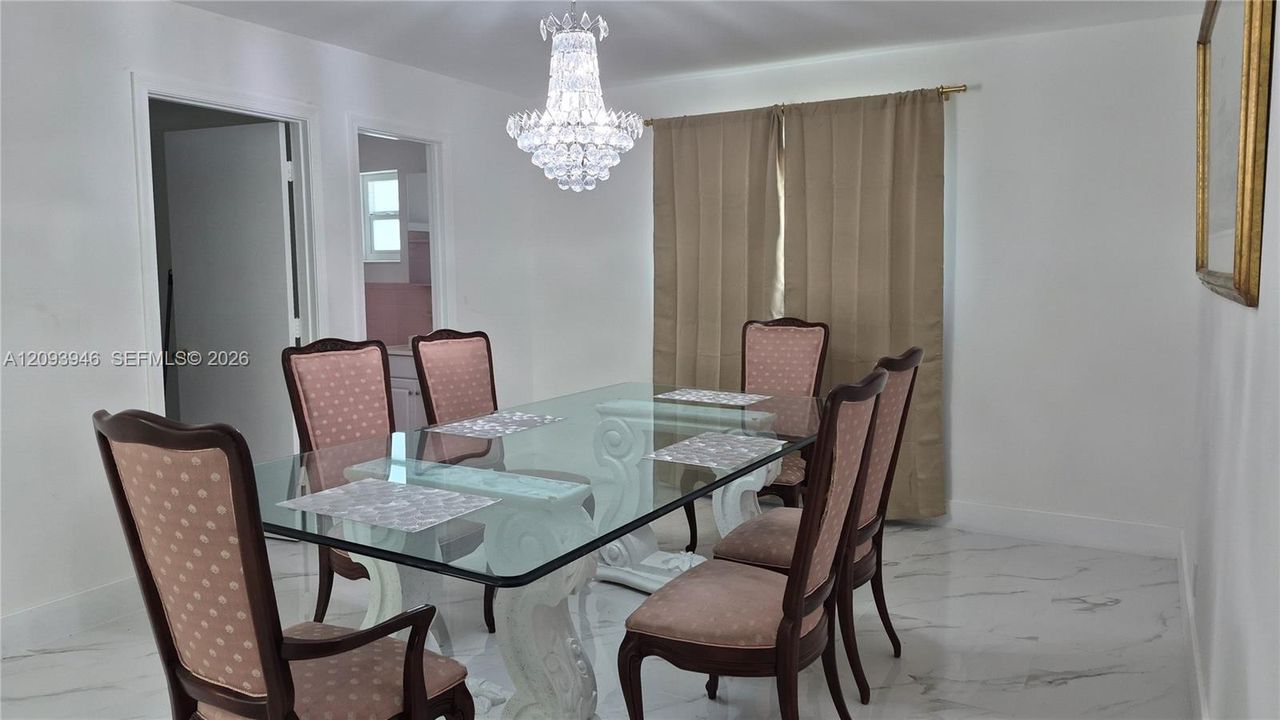For Sale: $395,000 (2 beds, 2 baths, 1690 Square Feet)