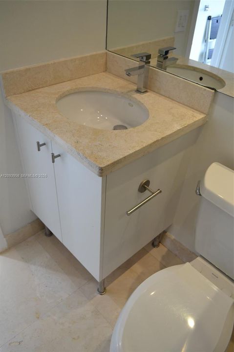 For Rent: $4,700 (2 beds, 2 baths, 1036 Square Feet)