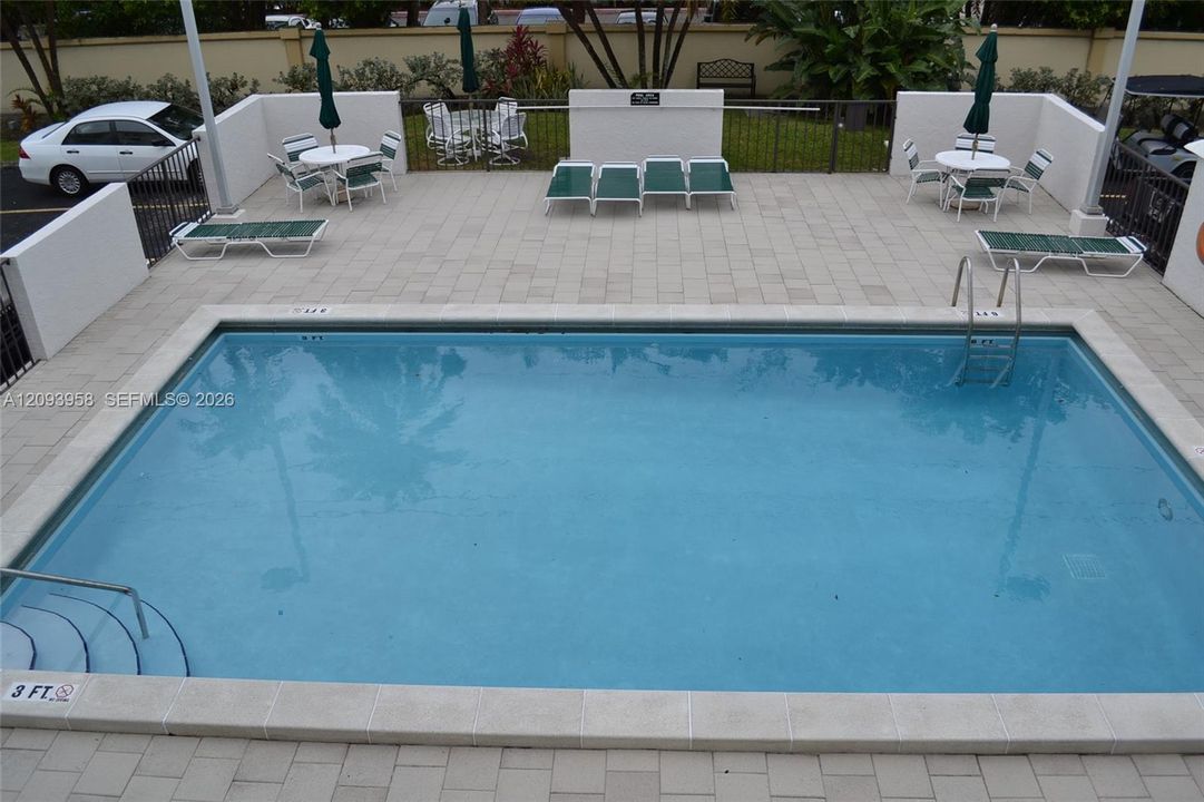 For Rent: $4,700 (2 beds, 2 baths, 1036 Square Feet)