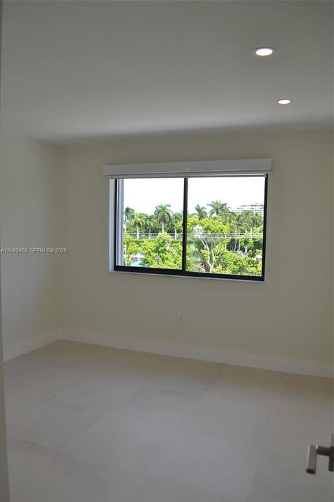 For Rent: $4,700 (2 beds, 2 baths, 1036 Square Feet)
