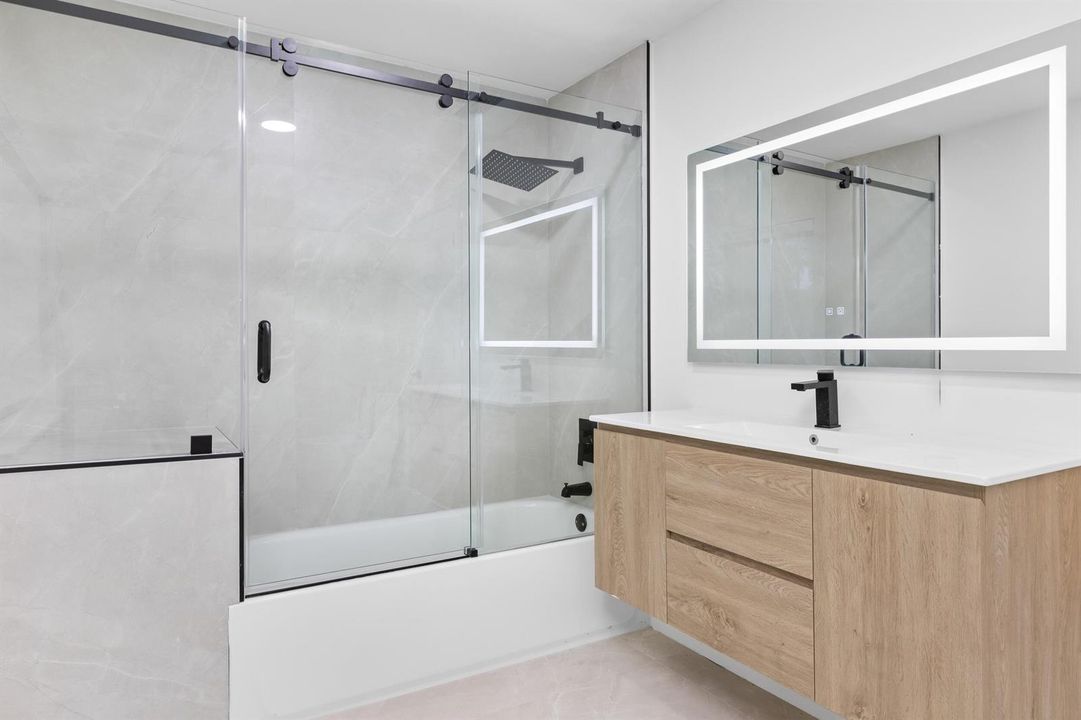 Guest Bath 1