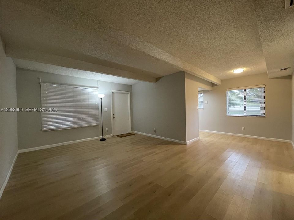 En Renta: $1,900 (2 camas, 2 baños, 905 Pies cuadrados)