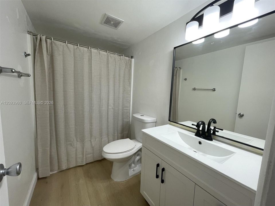 En Renta: $1,900 (2 camas, 2 baños, 905 Pies cuadrados)