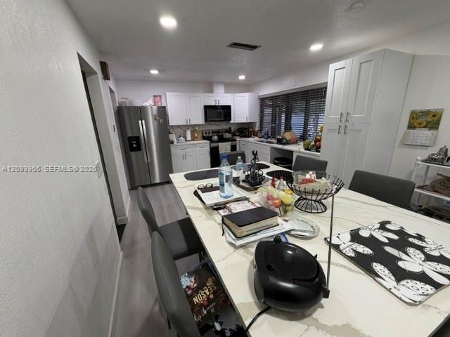 For Sale: $590,000 (3 beds, 2 baths, 1619 Square Feet)