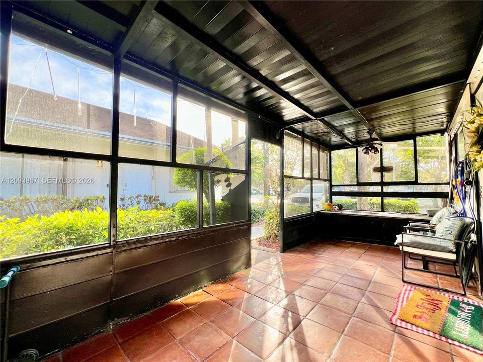 For Sale: $380,000 (3 beds, 2 baths, 1512 Square Feet)