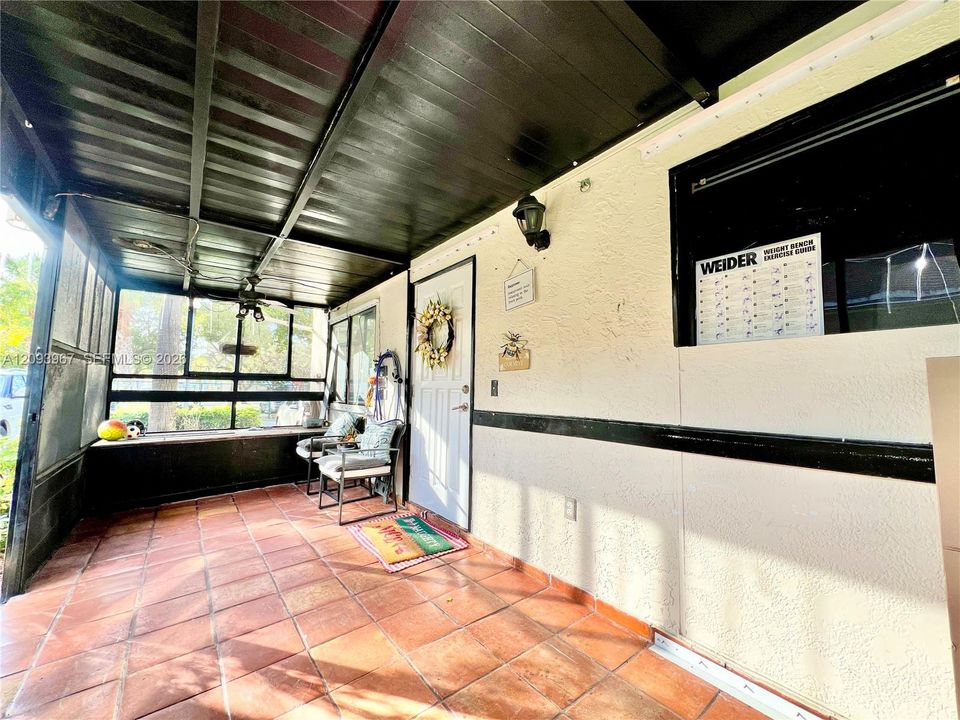 For Sale: $380,000 (3 beds, 2 baths, 1512 Square Feet)