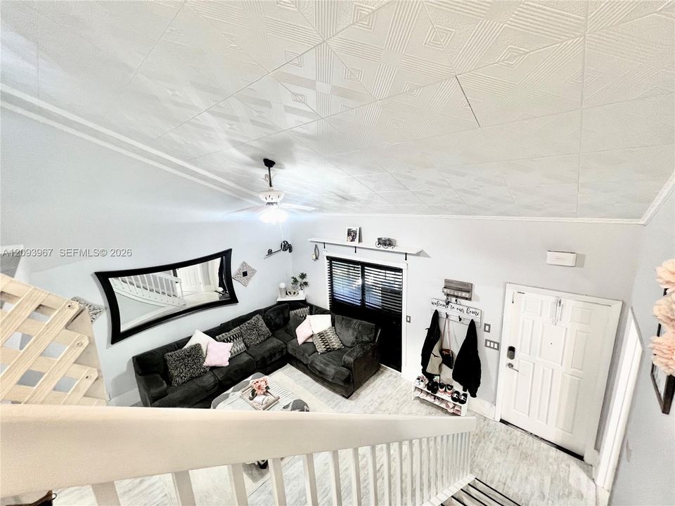 For Sale: $380,000 (3 beds, 2 baths, 1512 Square Feet)