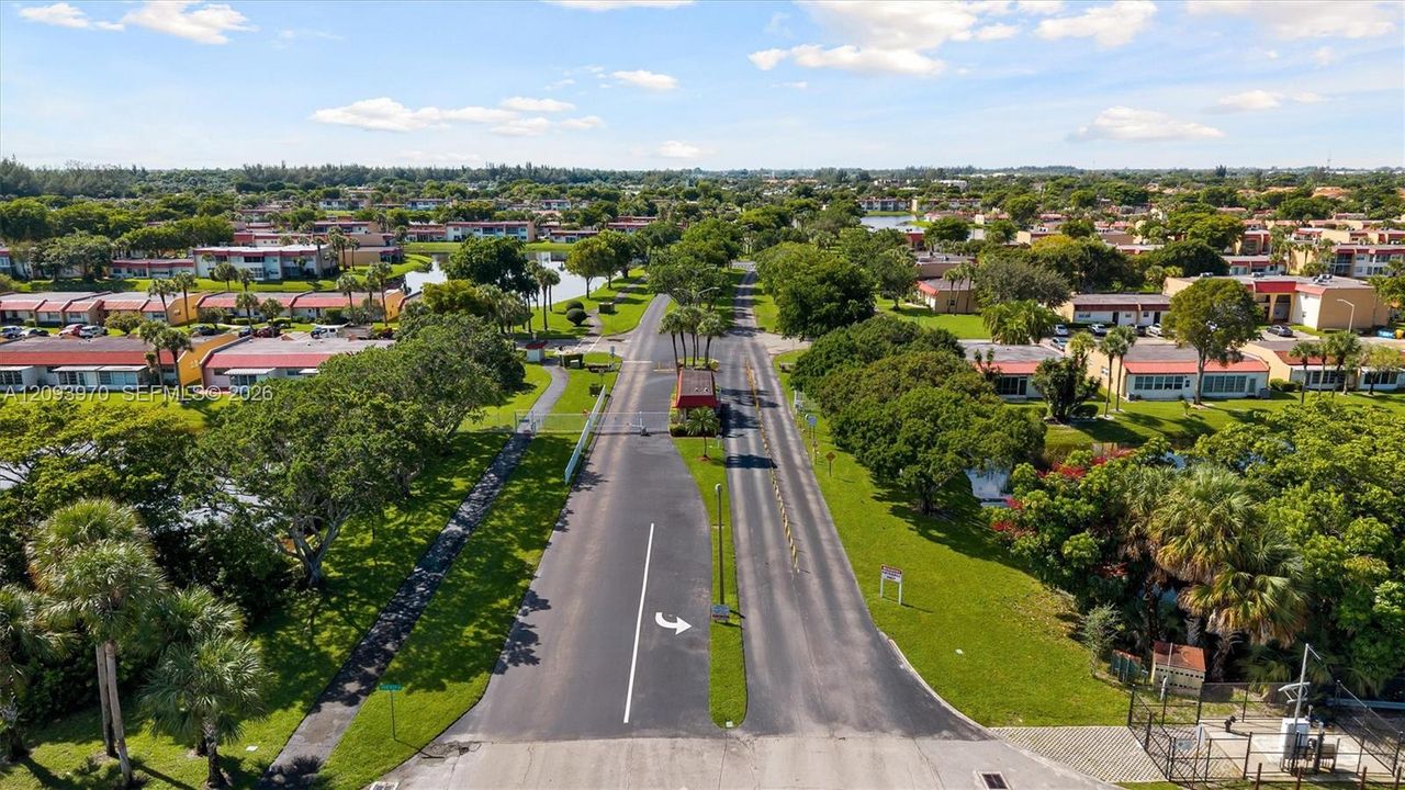 En Venta: $186,000 (2 camas, 2 baños, 888 Pies cuadrados)