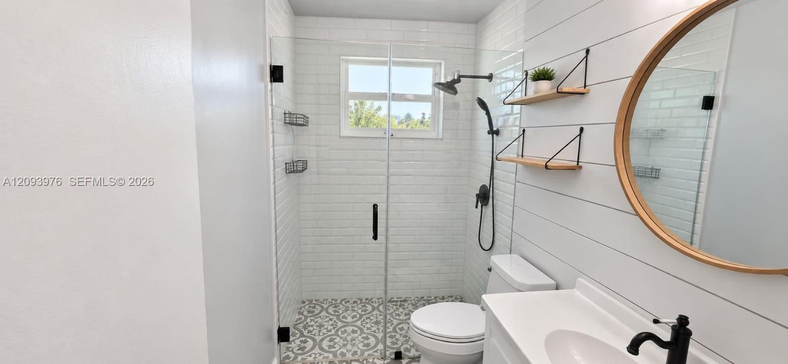En Venta: $579,900 (3 camas, 2 baños, 1590 Pies cuadrados)