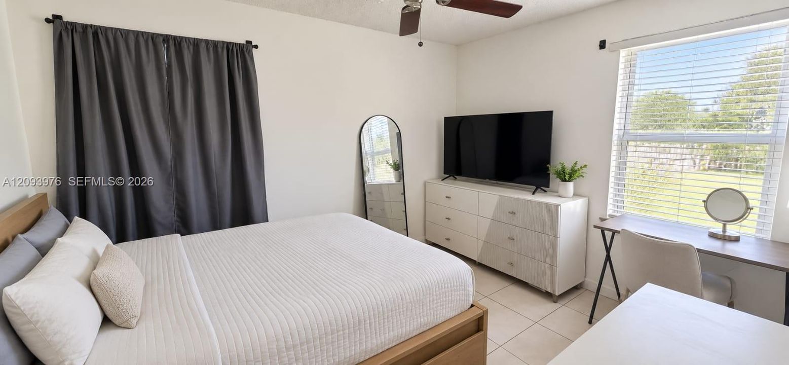 En Venta: $579,900 (3 camas, 2 baños, 1590 Pies cuadrados)