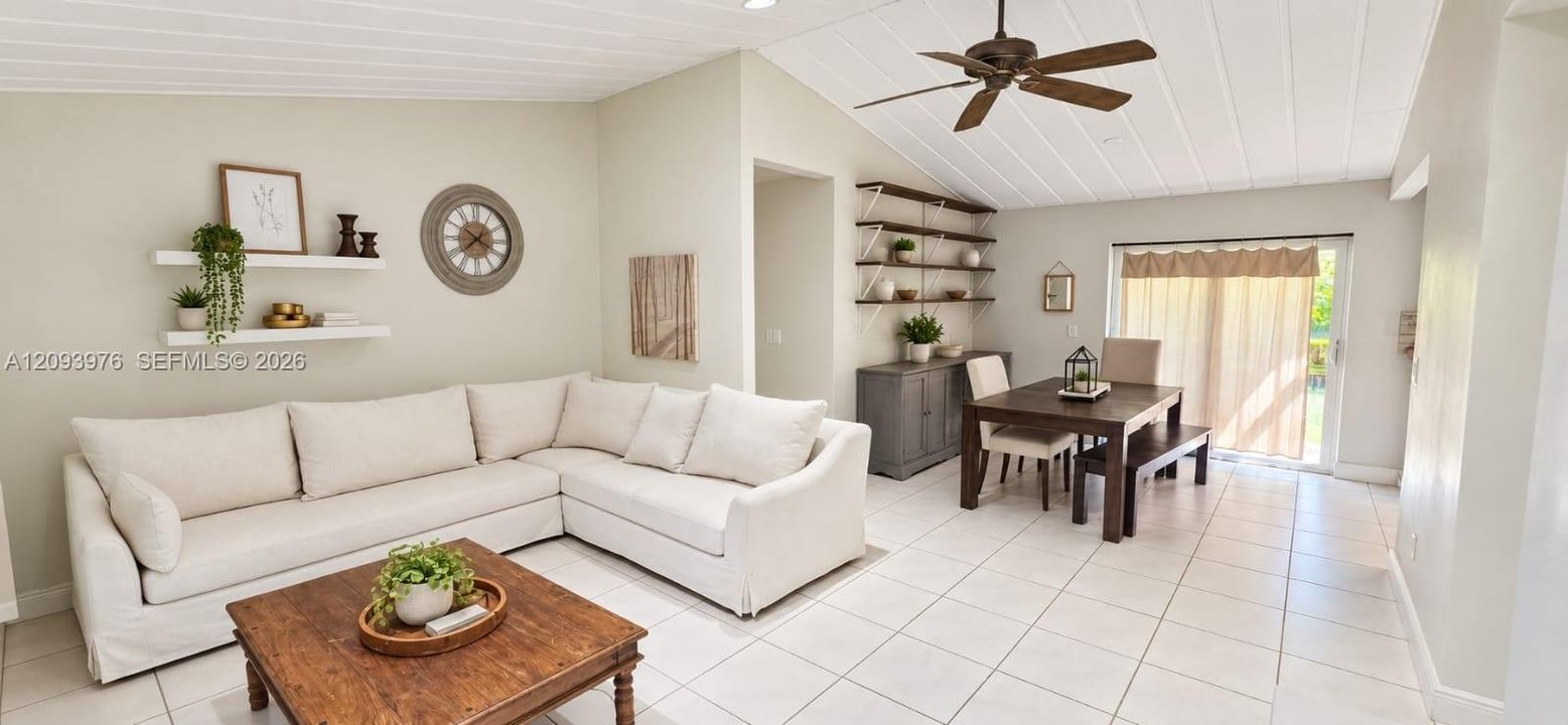 En Venta: $579,900 (3 camas, 2 baños, 1590 Pies cuadrados)