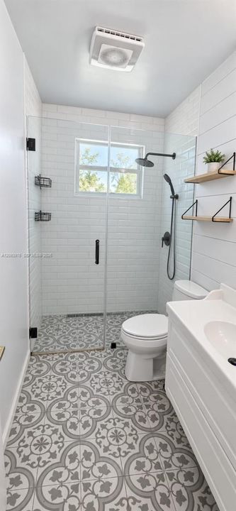 En Venta: $579,900 (3 camas, 2 baños, 1590 Pies cuadrados)