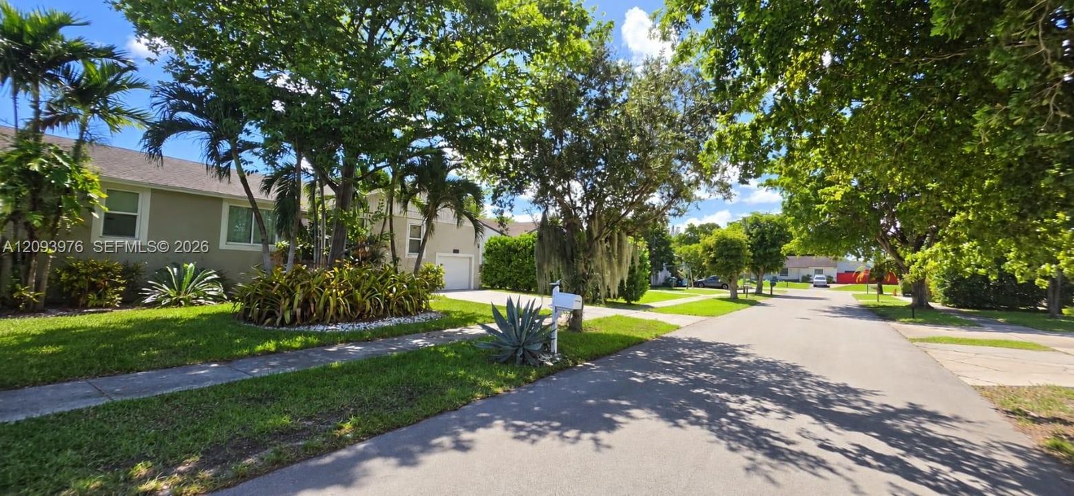 En Venta: $579,900 (3 camas, 2 baños, 1590 Pies cuadrados)