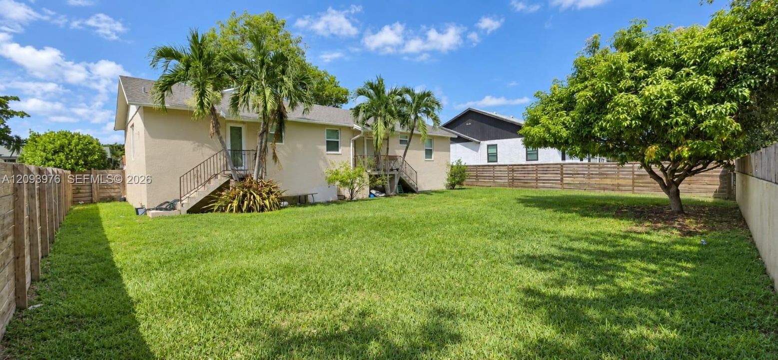 En Venta: $579,900 (3 camas, 2 baños, 1590 Pies cuadrados)