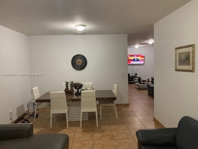 For Rent: $3,395 (4 beds, 2 baths, 1845 Square Feet)