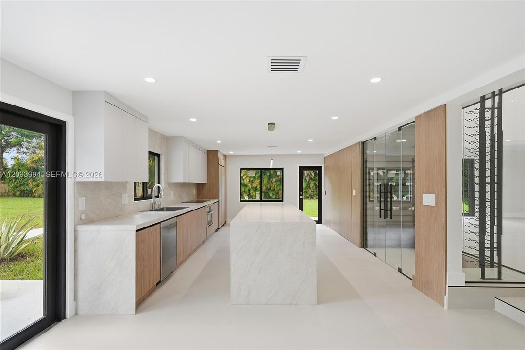 En Venta: $3,899,999 (7 camas, 5 baños, 5710 Pies cuadrados)