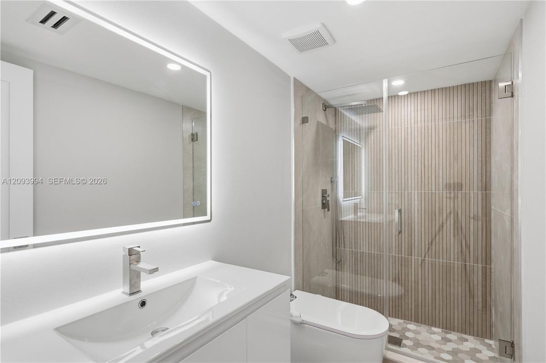 En Venta: $3,899,999 (7 camas, 5 baños, 5710 Pies cuadrados)