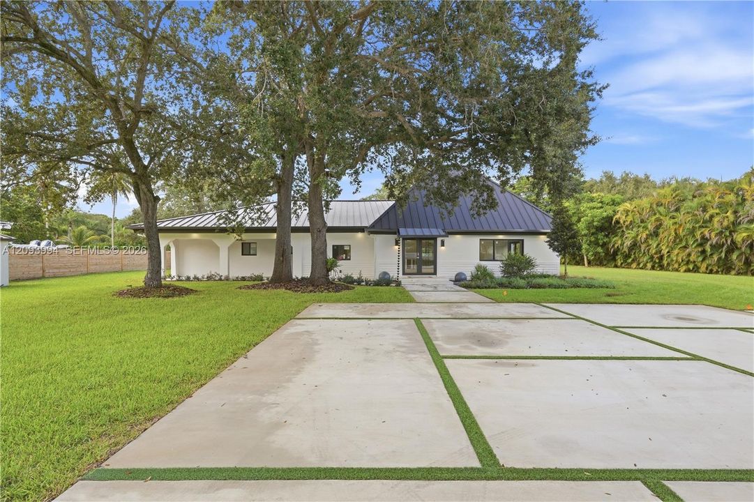 En Venta: $3,899,999 (7 camas, 5 baños, 5710 Pies cuadrados)