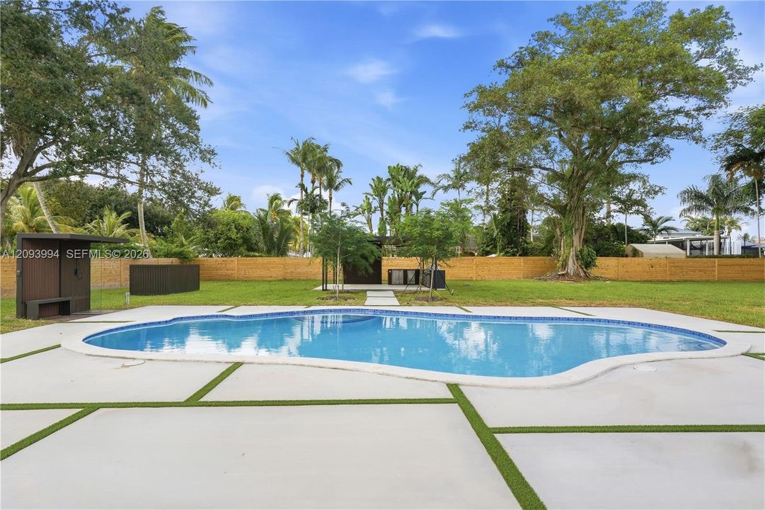 En Venta: $3,899,999 (7 camas, 5 baños, 5710 Pies cuadrados)