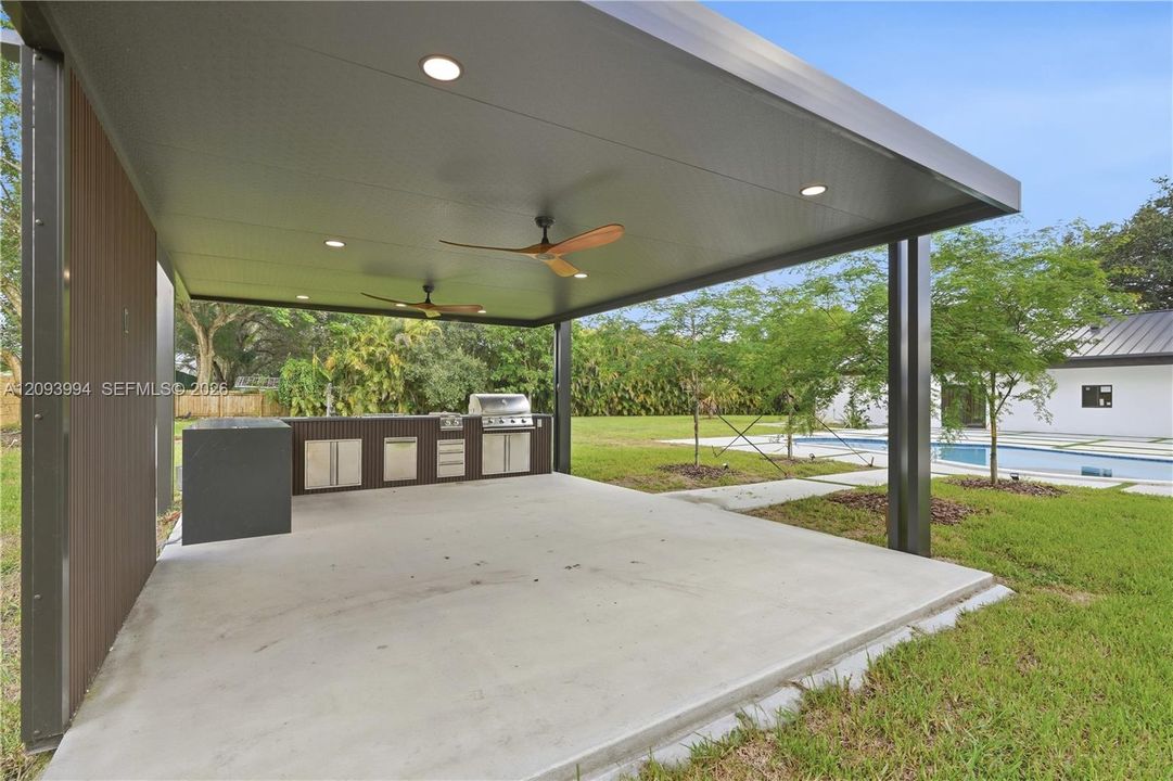 En Venta: $3,899,999 (7 camas, 5 baños, 5710 Pies cuadrados)
