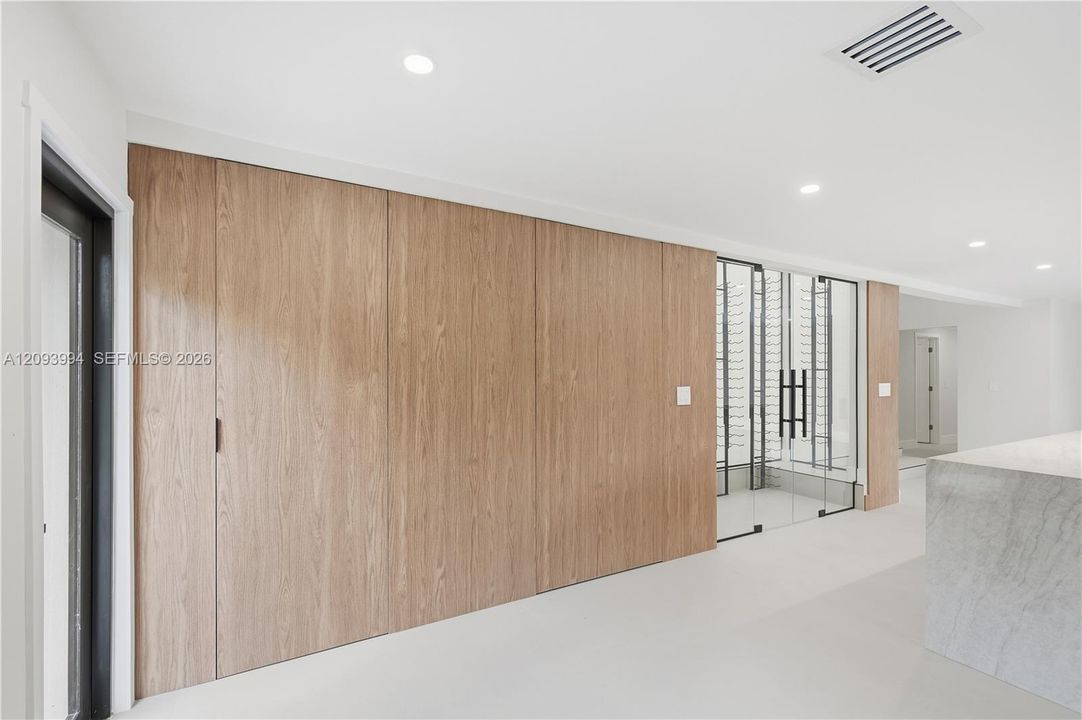 En Venta: $3,899,999 (7 camas, 5 baños, 5710 Pies cuadrados)