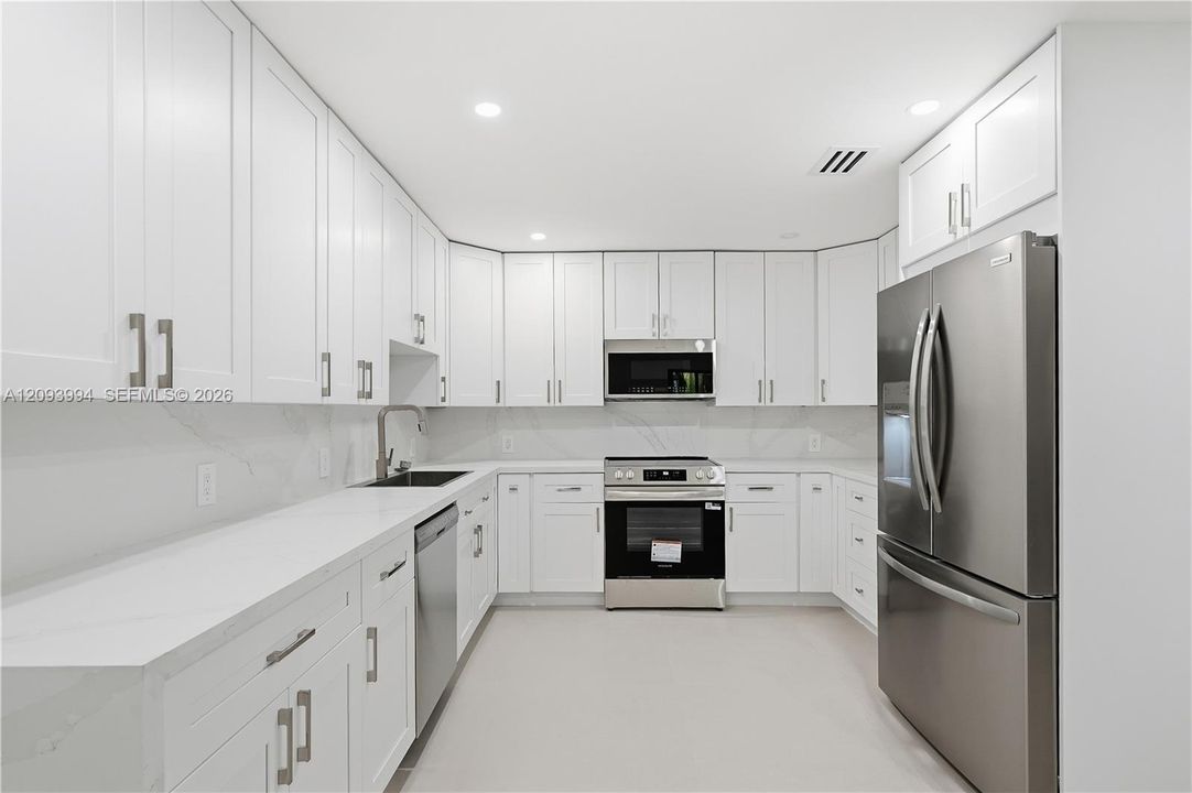 En Venta: $3,899,999 (7 camas, 5 baños, 5710 Pies cuadrados)