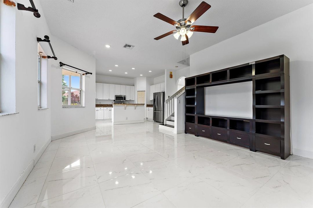 019-3210ElCaminoReal-WestPalmBeach-SMALL