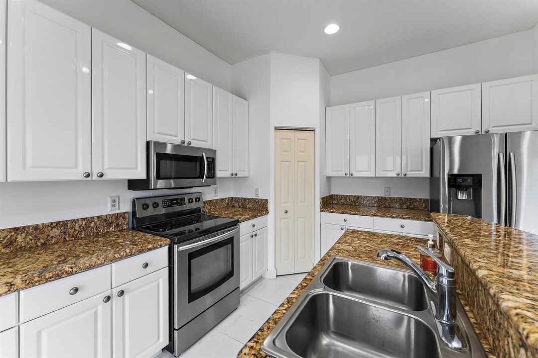 014-3210ElCaminoReal-WestPalmBeach-SMALL