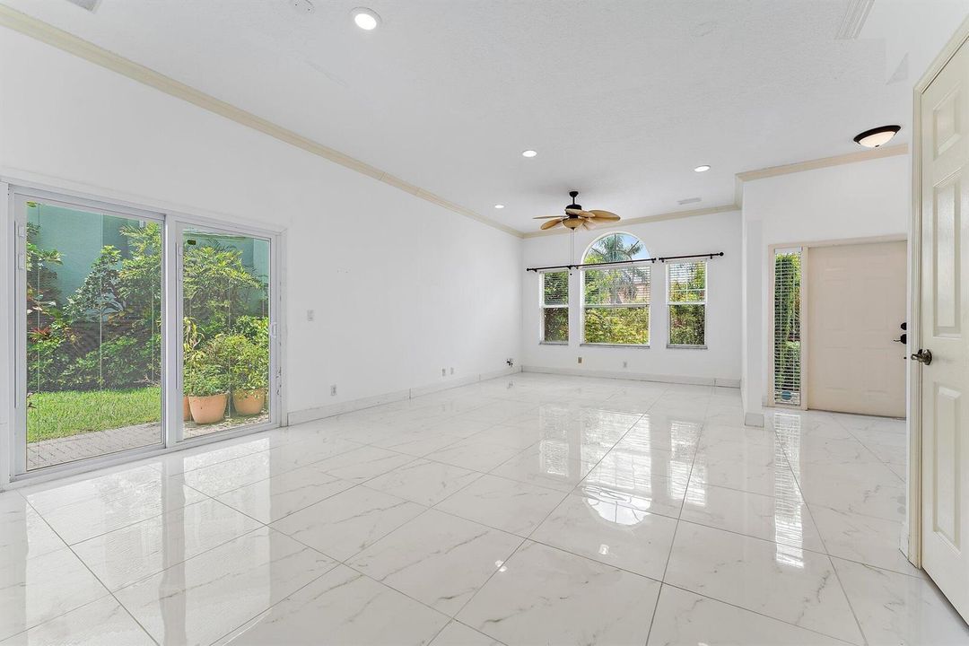 007-3210ElCaminoReal-WestPalmBeach-SMALL