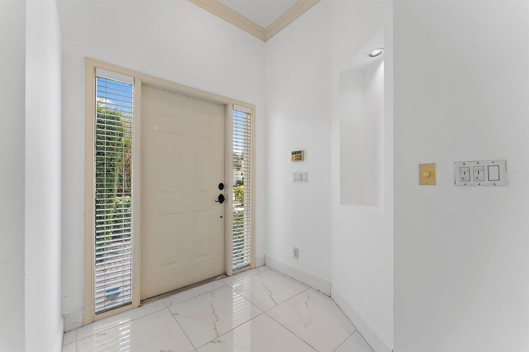 006-3210ElCaminoReal-WestPalmBeach-SMALL