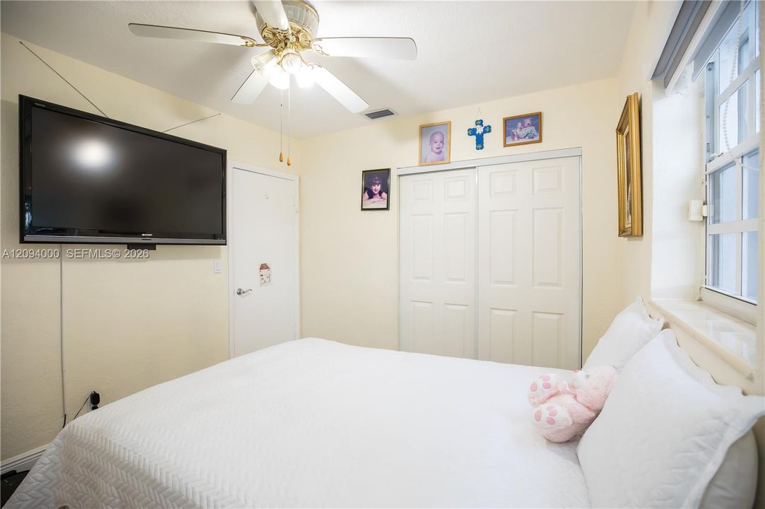For Sale: $707,700 (4 beds, 2 baths, 1345 Square Feet)