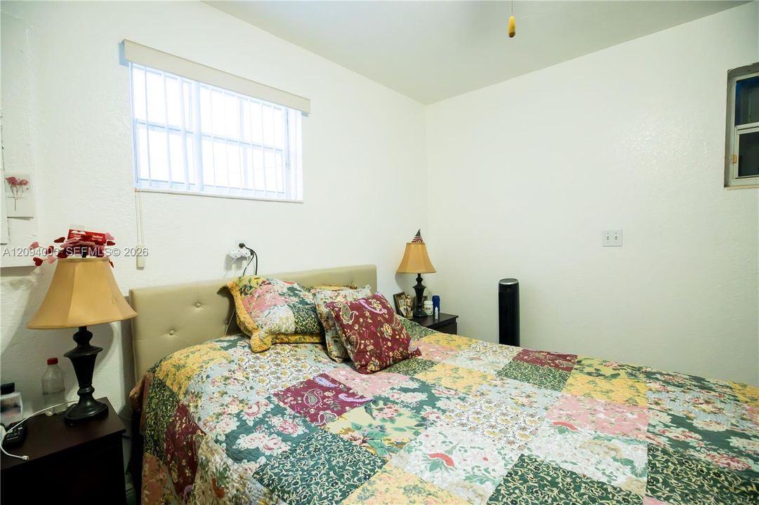 For Sale: $707,700 (4 beds, 2 baths, 1345 Square Feet)