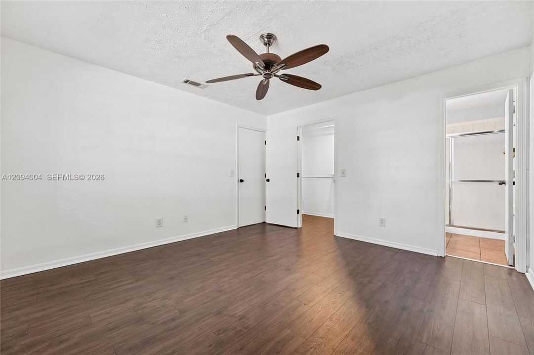 Active With Contract: $395,000 (3 beds, 2 baths, 1472 Square Feet)