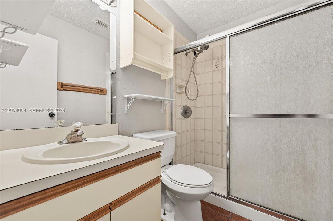 Active With Contract: $395,000 (3 beds, 2 baths, 1472 Square Feet)