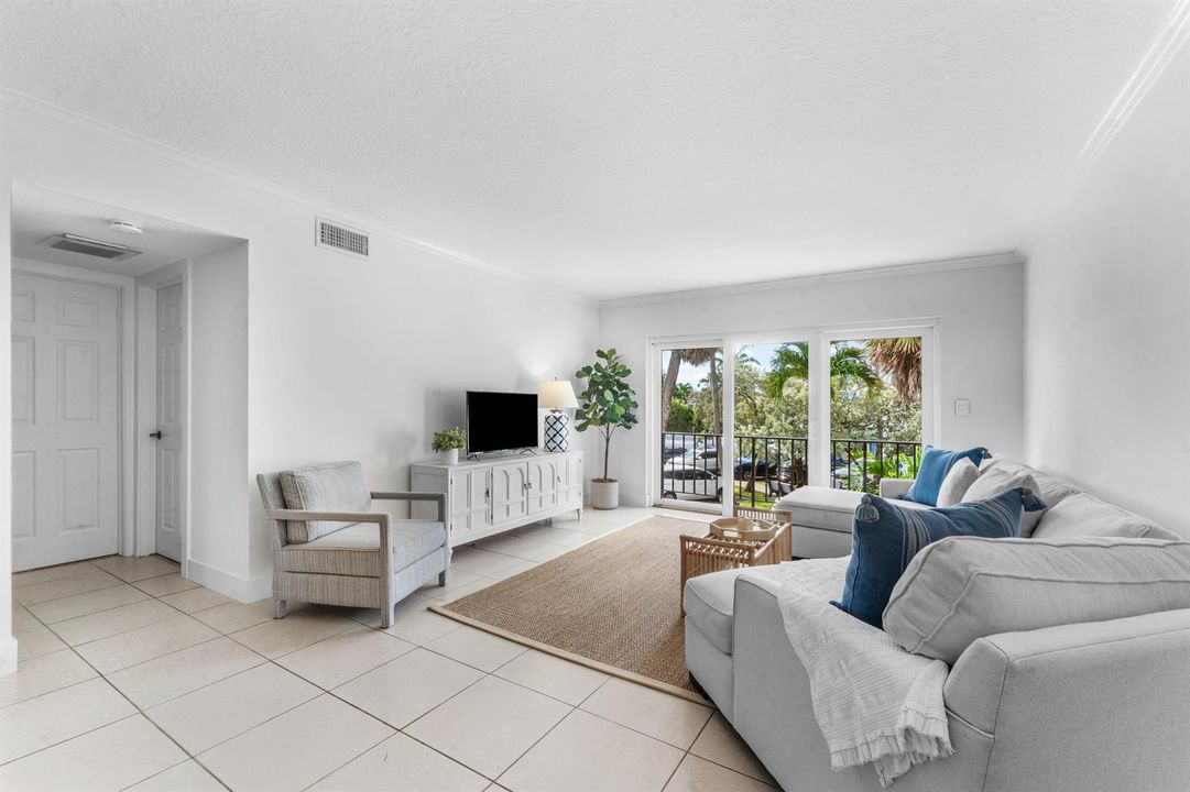 012-291MercuryRoad-4-JunoBeach-FL-33408-