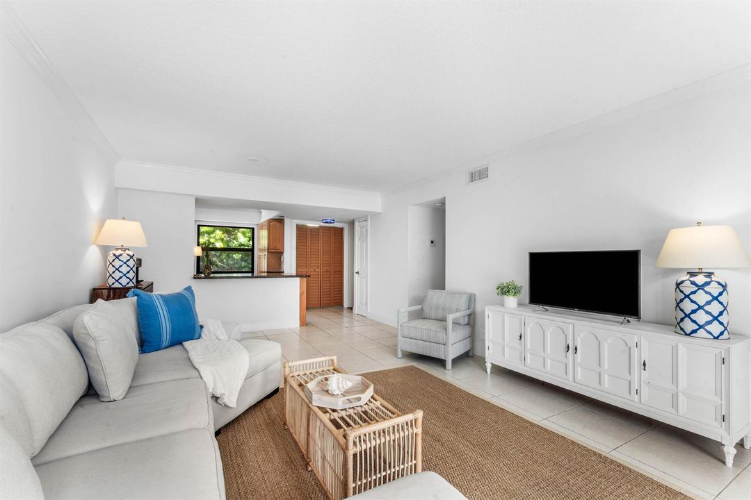 014-291MercuryRoad-4-JunoBeach-FL-33408-