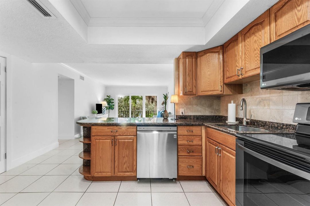 008-291MercuryRoad-4-JunoBeach-FL-33408-
