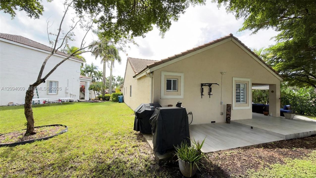En Venta: $749,000 (3 camas, 2 baños, 1533 Pies cuadrados)
