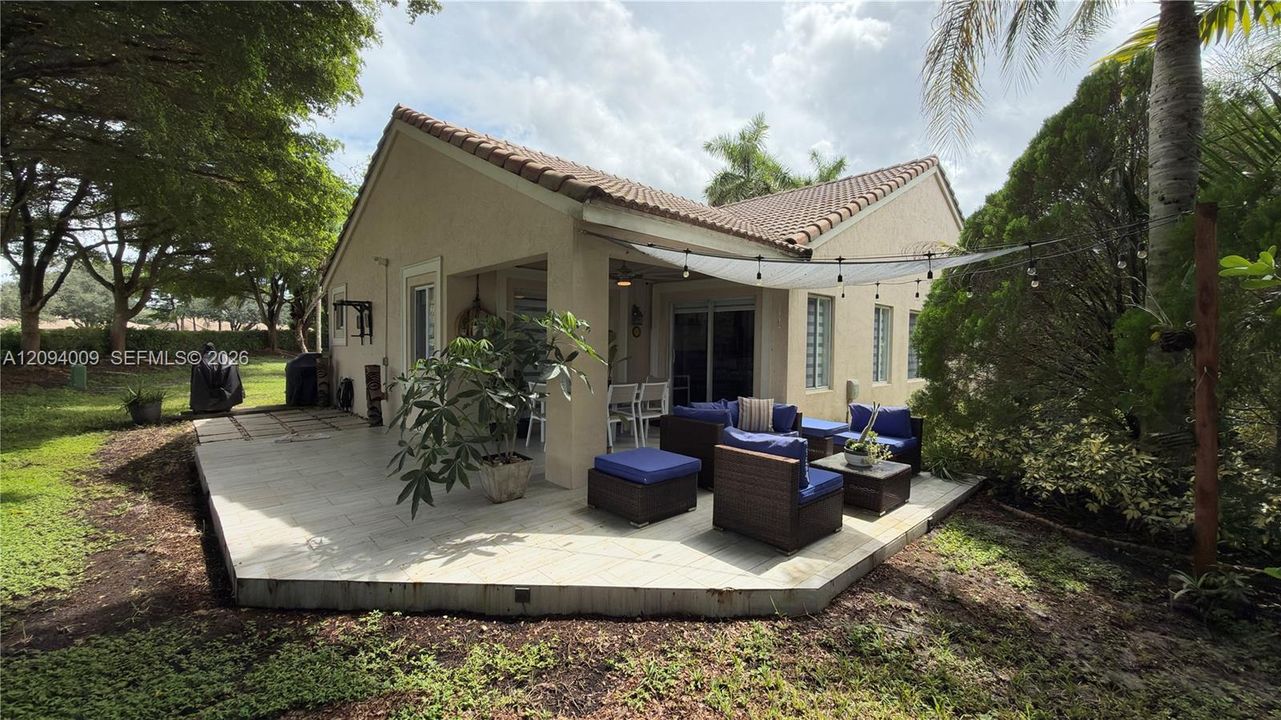 En Venta: $749,000 (3 camas, 2 baños, 1533 Pies cuadrados)