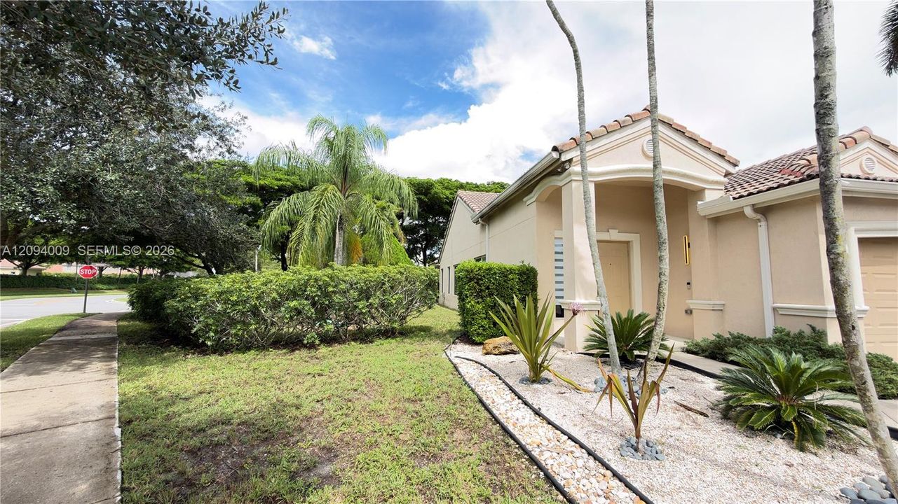 En Venta: $749,000 (3 camas, 2 baños, 1533 Pies cuadrados)
