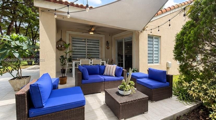 En Venta: $749,000 (3 camas, 2 baños, 1533 Pies cuadrados)
