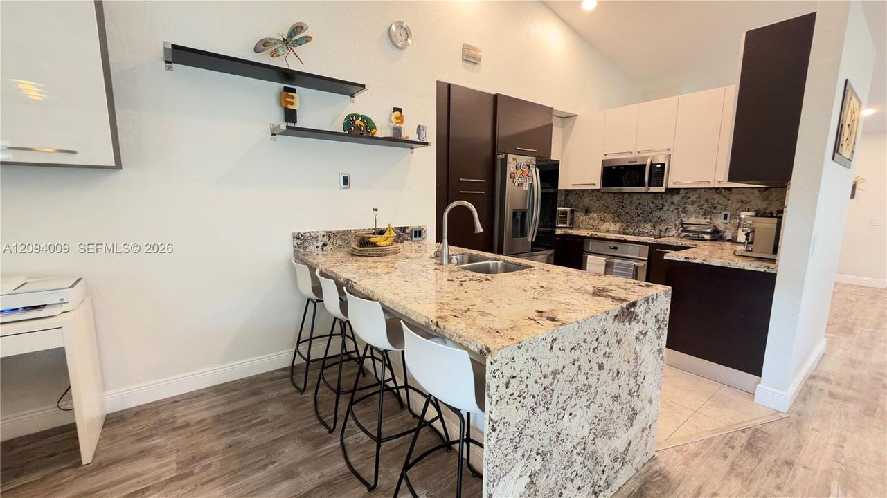 En Venta: $749,000 (3 camas, 2 baños, 1533 Pies cuadrados)