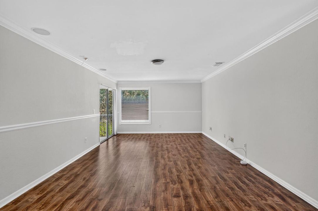 Upstairs Bous Room