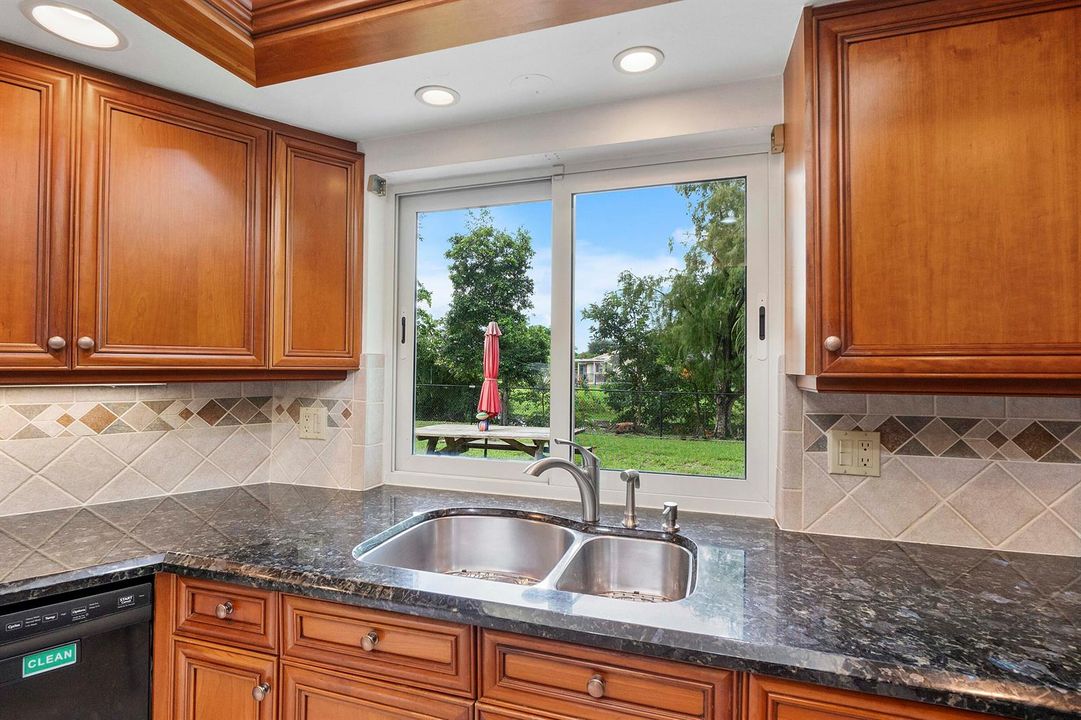 2940 Nw 87th Terr_021