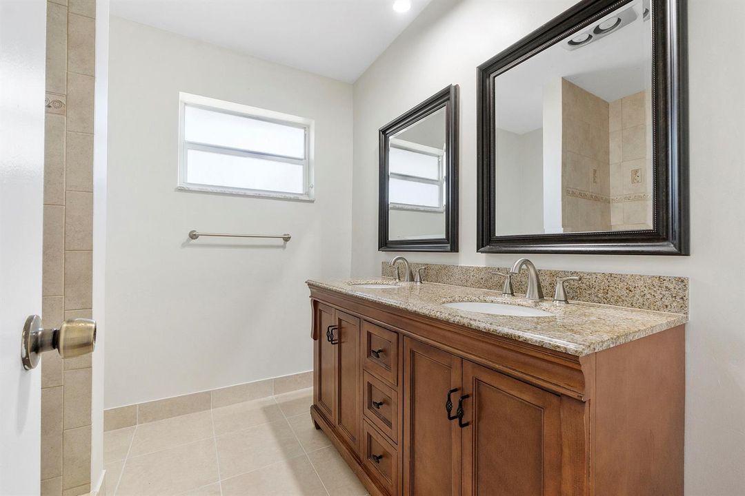 2940 Nw 87th Terr_029