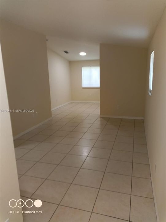 В аренду: $1,750 (3 спален, 2 ванн, 1024 Квадратных фут)