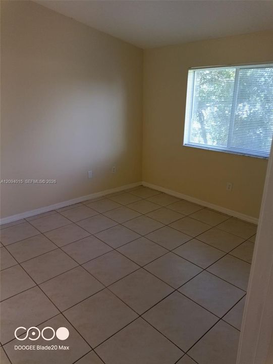 В аренду: $1,750 (3 спален, 2 ванн, 1024 Квадратных фут)