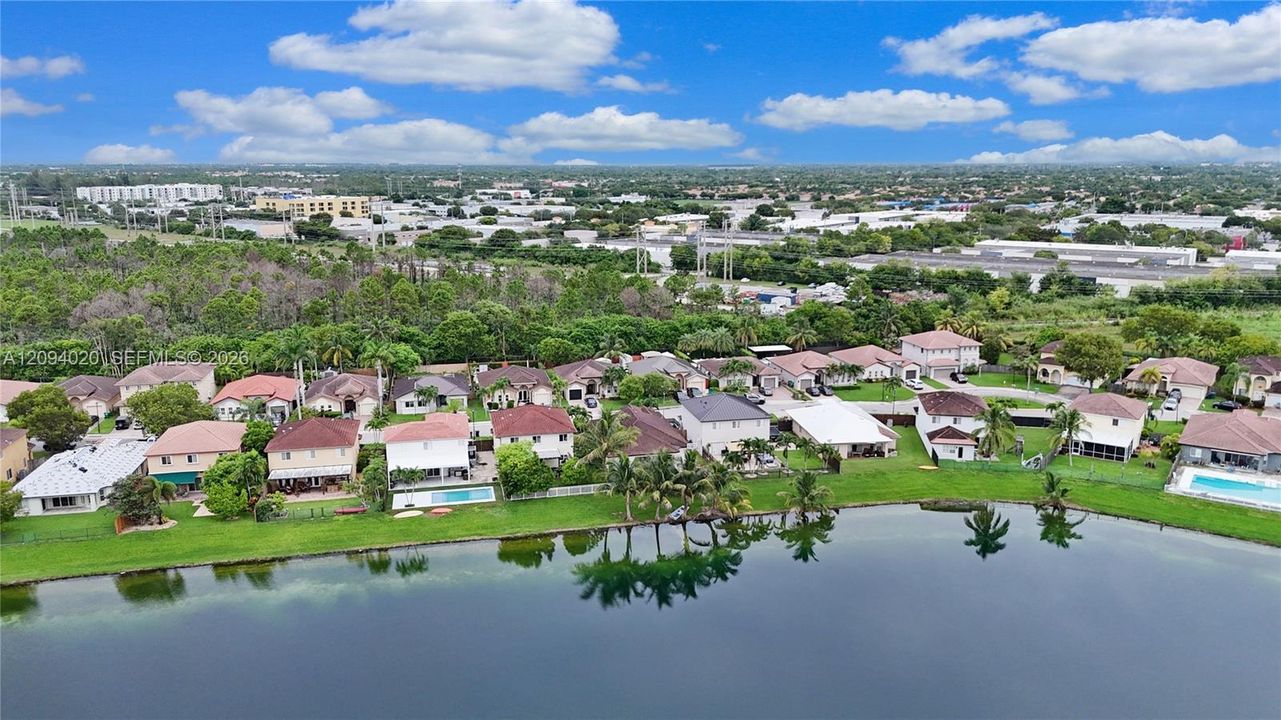 For Sale: $939,000 (4 beds, 2 baths, 2515 Square Feet)