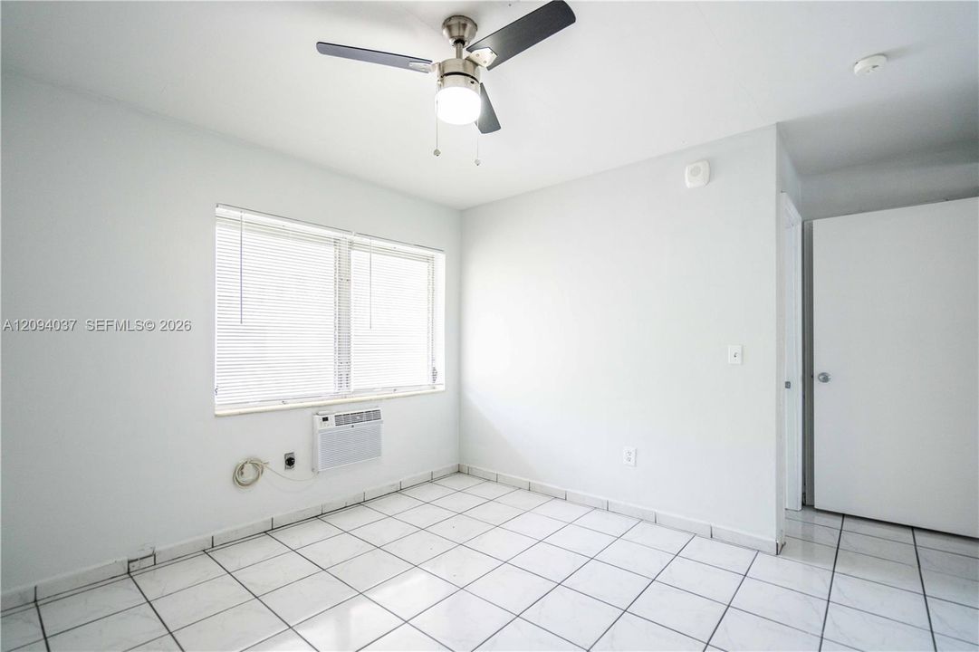 В аренду: $1,800 (1 спален, 1 ванн, 610 Квадратных фут)